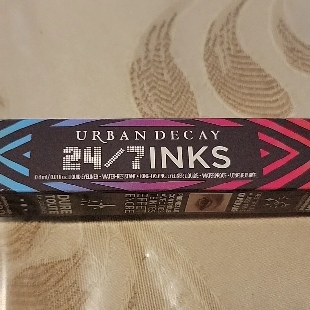 Urban Decay 24/7 INKS in Ozone